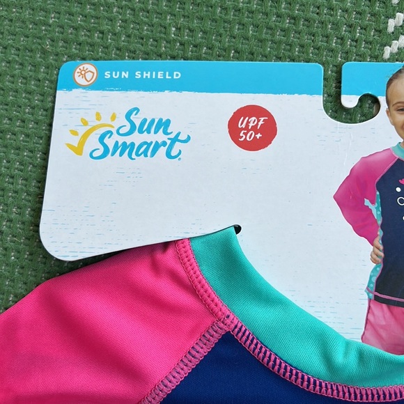Smart Sun, Girls rash guard, long sleeve,swim tee, sun shield, size 2-4 years. - Picture 3 of 5
